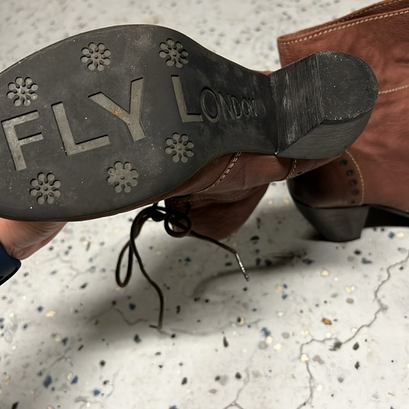 Fly London burgundy booties - Picture 4 of 5